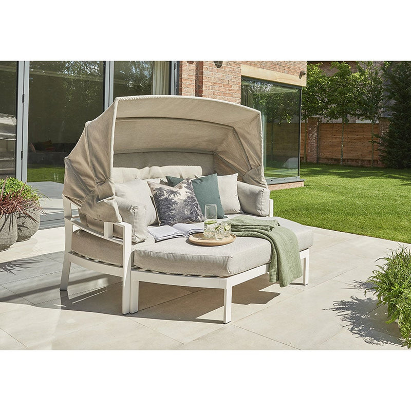 Norfolk Leisure Titchwell Aluminium Day Bed - White