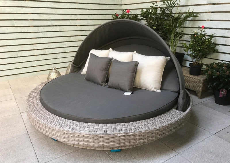 Large Round Daybed in Fine Grey wicker with Dark/Silver Grey Cushions